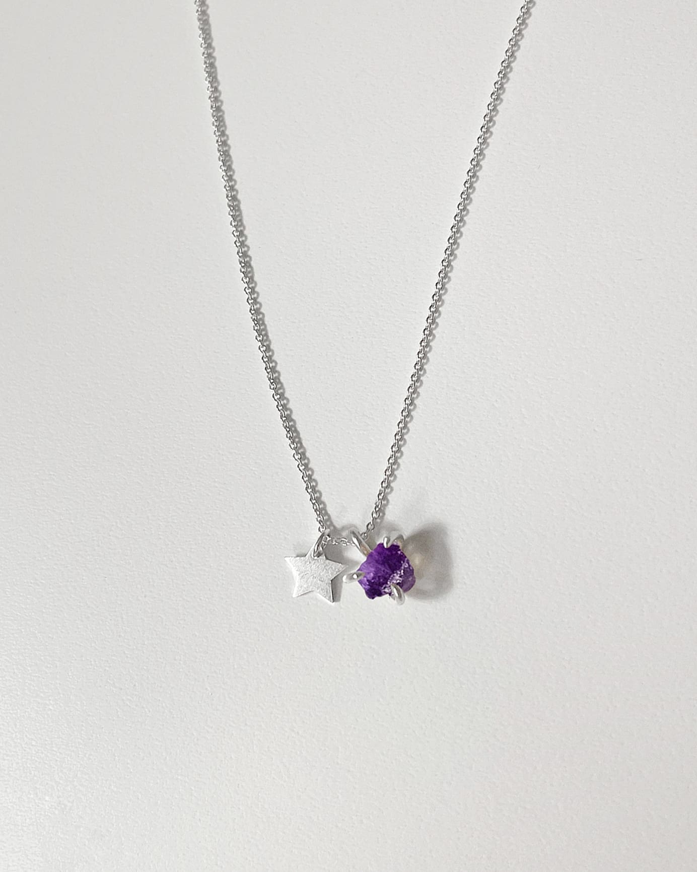 Featured image for “Egyedi ásvány & csillag nyaklánc”