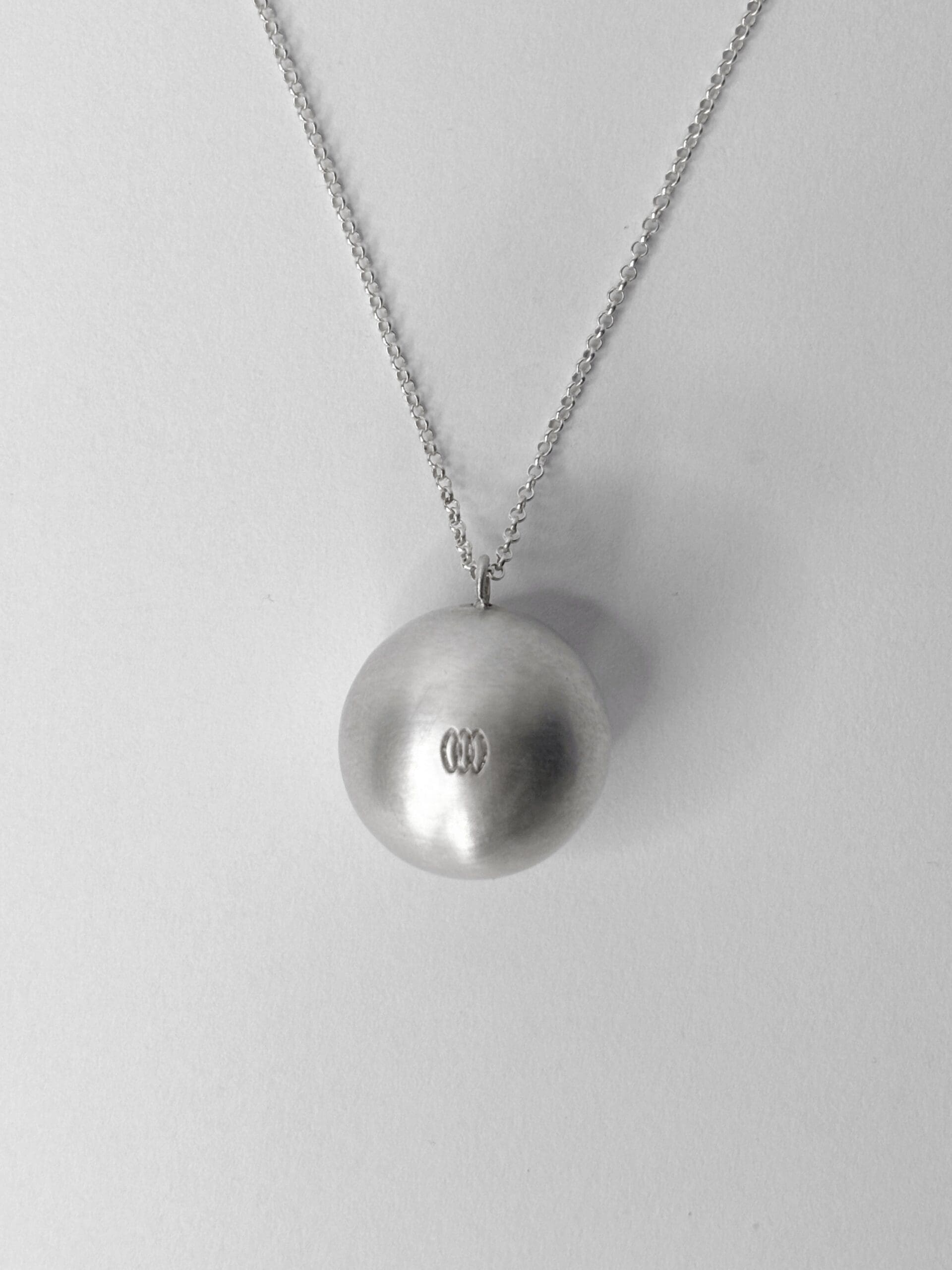 Featured image for “Oracle bold nyaklánc”